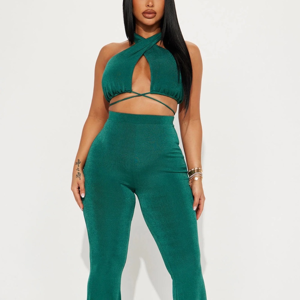 Women’s Fashion Nova 2 Piece Set